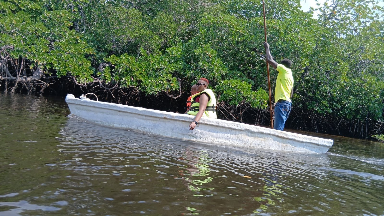 Canoe ride through the Mida Creek mangrove channels