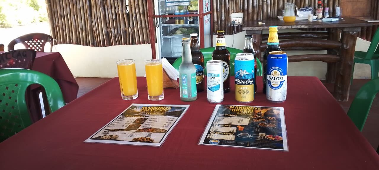 Cold drinks and beers served at Mangrove Breeze Restaurant